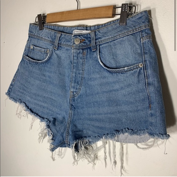 Zara Jean Shorts - Picture 2 of 4
